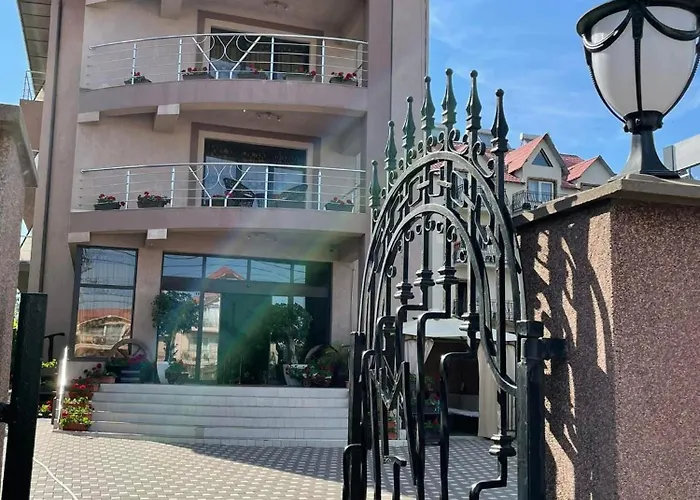 Smarthouse Hotel Costineşti